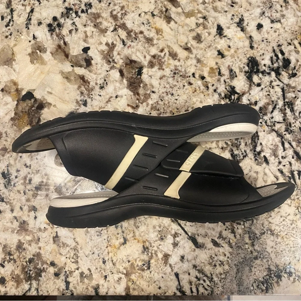 CROCS Modi Slide- Unisex- M, SZ 7- W, SZ 9